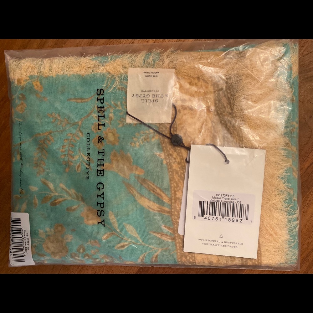 🌟 Host Pick 🌟 Spell Maisie Travel Scarf in Vintage Turquoise - Picture 8 of 11